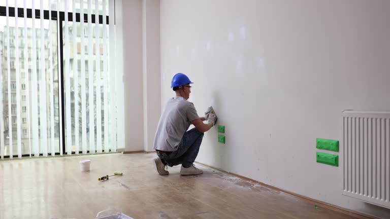 Best Biohazard Mold Removal  in Gold Beach, OR